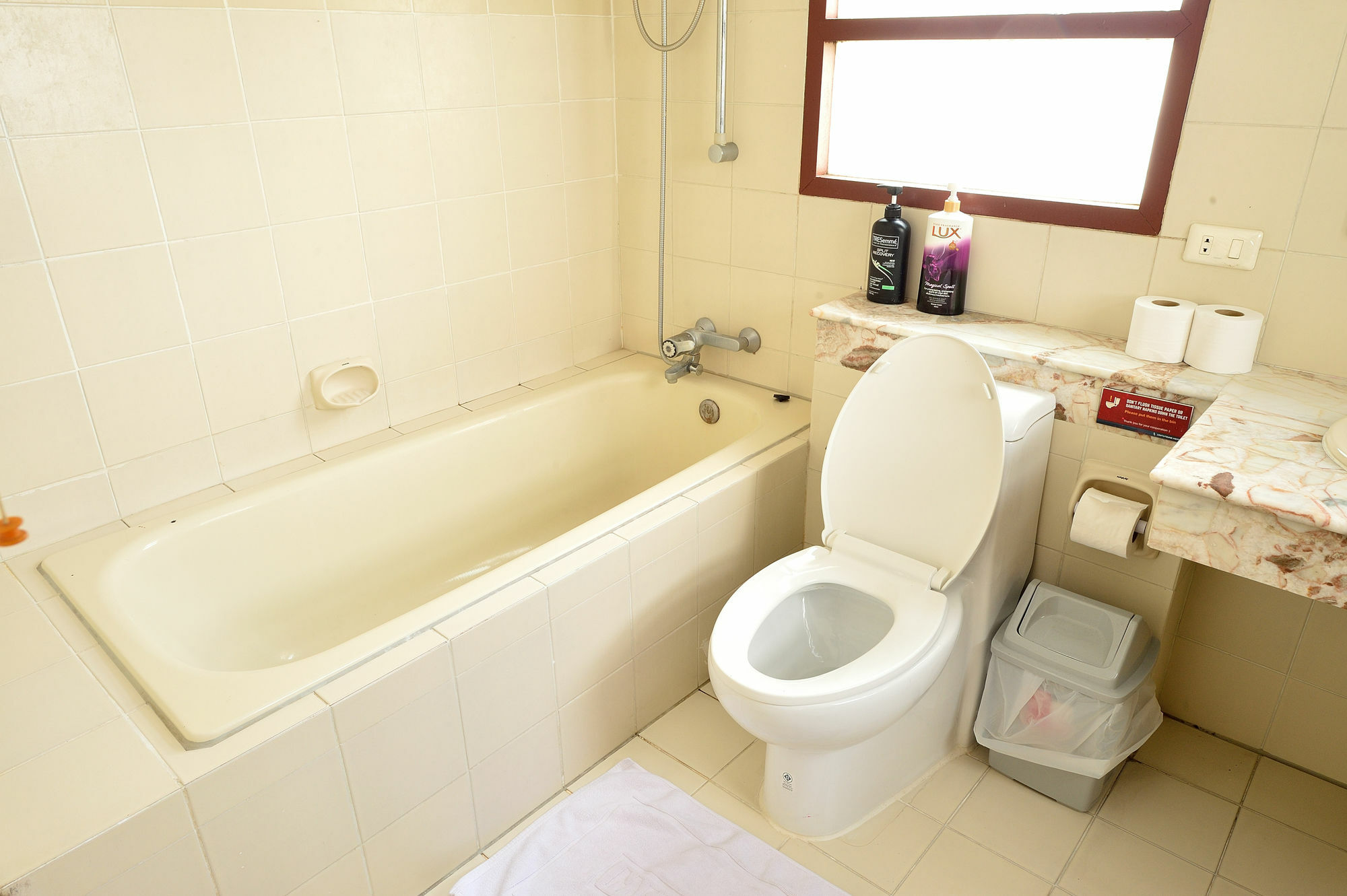 Lost&Found Bed&Breakfast Bangkok Exterior foto
